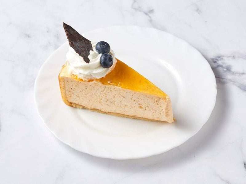Joghurtos baracktorta szelet. Falat klasszikus finomság - Rendeljsutit.hu